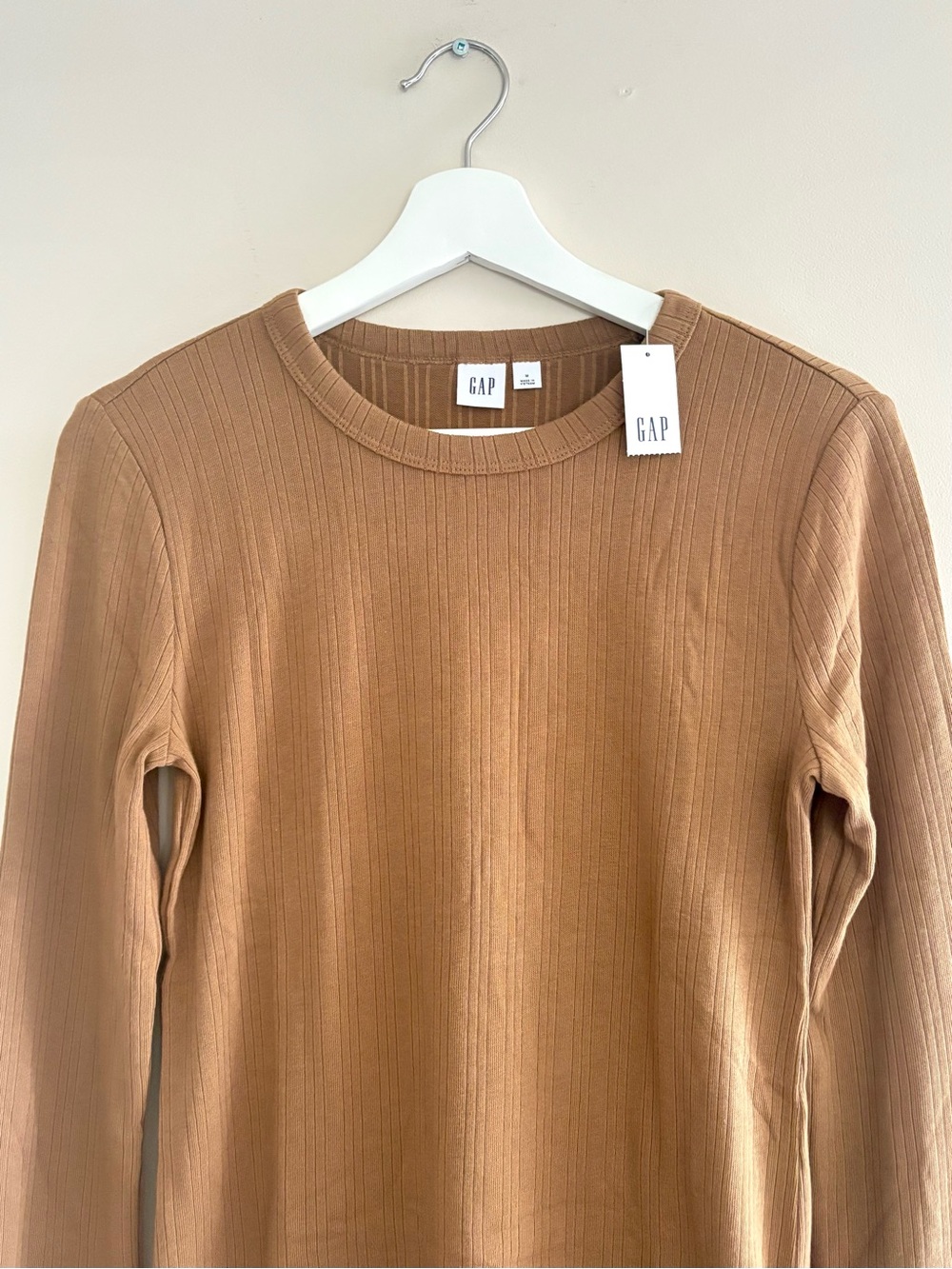 NWT Gap Women’s Ribbed Long Sleeve Crewneck Tee Size Medium Brown Cotton Blend
